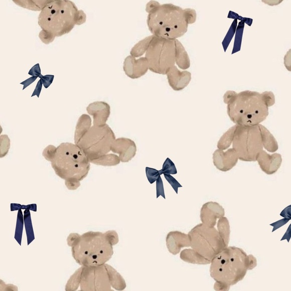 :)Welcome to my closet👋🏼🖤🎀(: - Picture 1 of 10